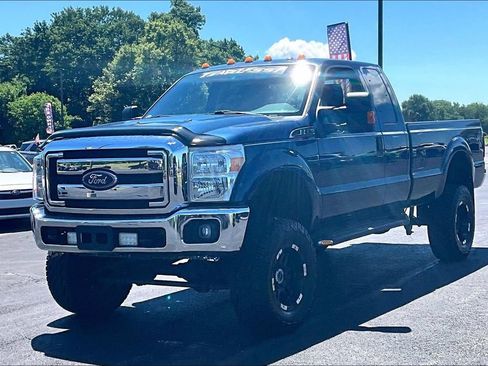 Used 2016 Ford F250 XLT w/ Snow Plow Prep Package AWD/4WD image 31