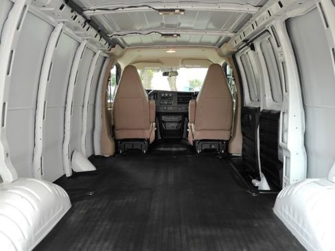 Used 2020 Chevrolet Express 2500 w/ Driver Convenience Package RWD image 8
