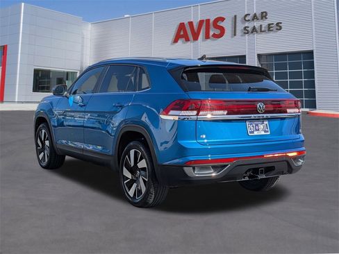 Used 2024 Volkswagen Atlas Cross Sport SE image 9