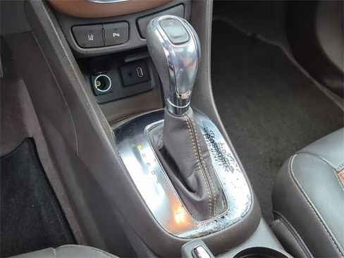 Used 2013 Buick Encore Premium image 32