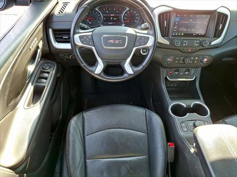 Used 2021 GMC Terrain SLT image 13