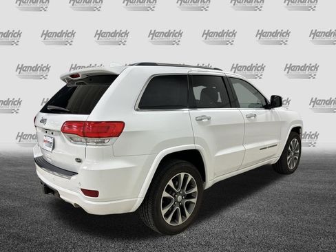 Used 2017 Jeep Grand Cherokee Overland image 10