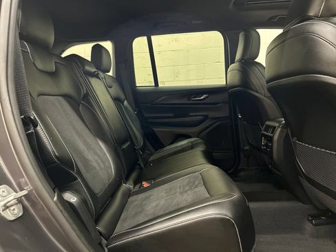 Used 2024 RAM 2500 Tradesman RWD image 9
