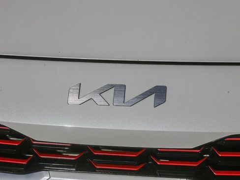 Used 2023 Kia Forte GT-Line w/ GT-Line Premium Package image 7