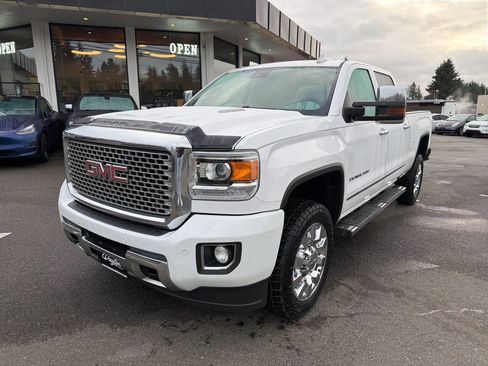 Used 2016 GMC Sierra 2500 Denali w/ Duramax Plus Package image 1