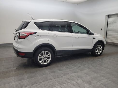 Used 2017 Ford Escape SE image 10