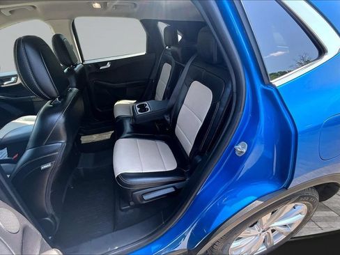 Used 2021 Ford Escape Titanium w/ Titanium Elite Package AWD/4WD image 17