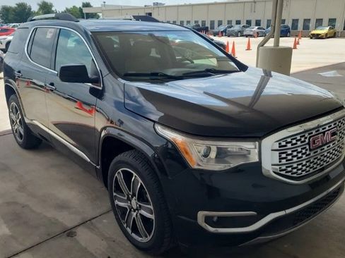 Used 2017 GMC Acadia Denali w/ Technology Package FWD image 1