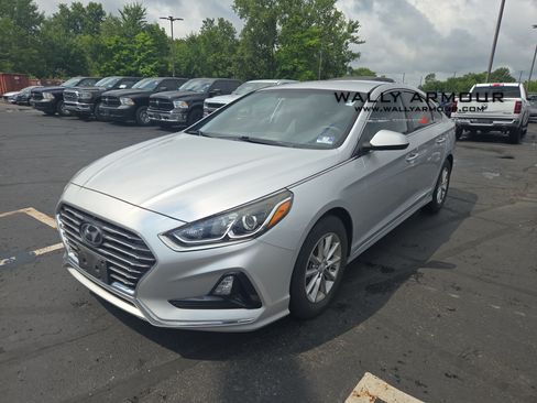 Used 2018 Hyundai Sonata ECO FWD image 1