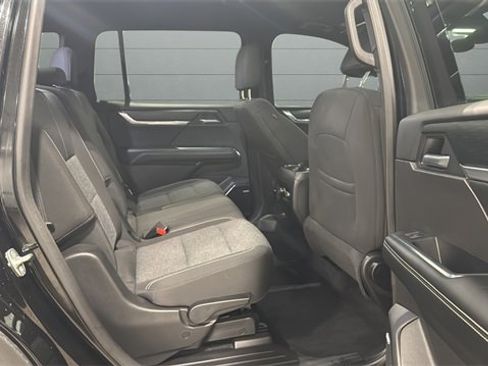 Used 2025 GMC Acadia Elevation image 23