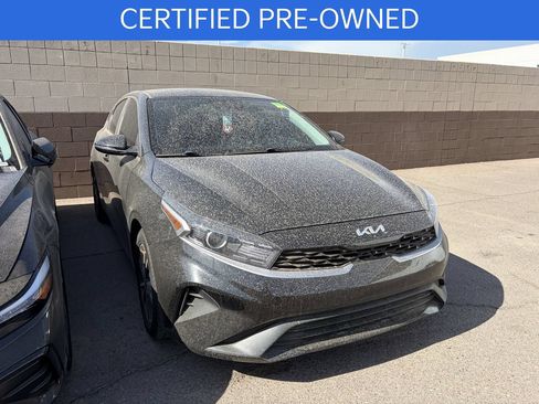 Used 2023 Kia Forte LXS w/ LXS Technology Package FWD image 2