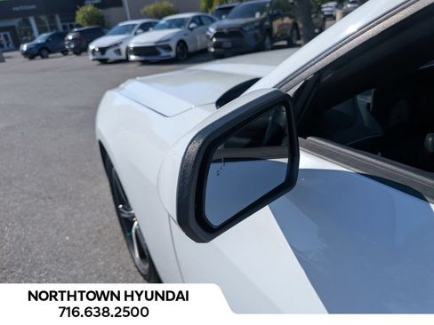 Used 2025 Ford Mustang Premium RWD image 33