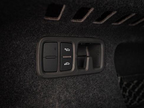 Certified 2024 Audi RS Q8 image 23