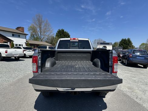 Used 2022 RAM 2500 Tradesman AWD/4WD image 13