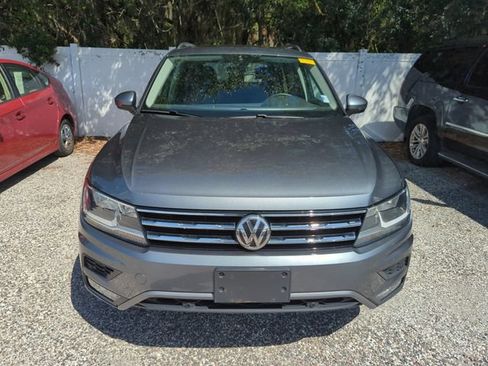 Used 2020 Volkswagen Tiguan SEL w/ Tiguan Two-Row MDO Package AWD/4WD image 3