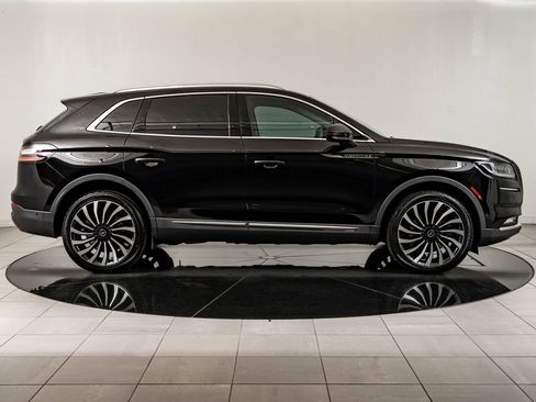 Used 2022 Lincoln Nautilus Black Label w/ Class II Trailer Tow Package AWD/4WD image 11