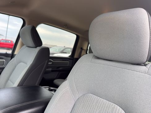 Used 2020 RAM 1500 Big Horn AWD/4WD image 30