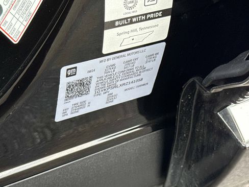 Certified 2024 Cadillac Lyriq Luxury w/ LPO, Floor Liner Package image 32