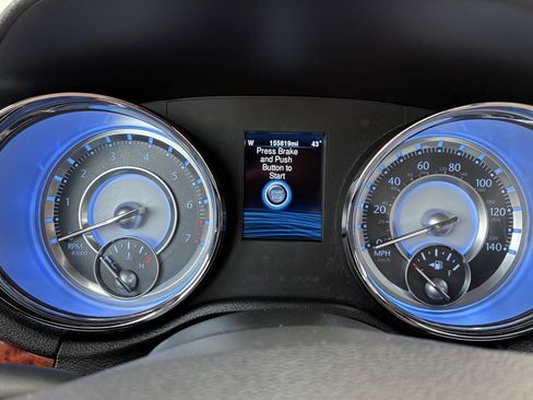 Used 2014 Chrysler 300 Base AWD 4dr Sedan w/ Driver Convenience Group image 19