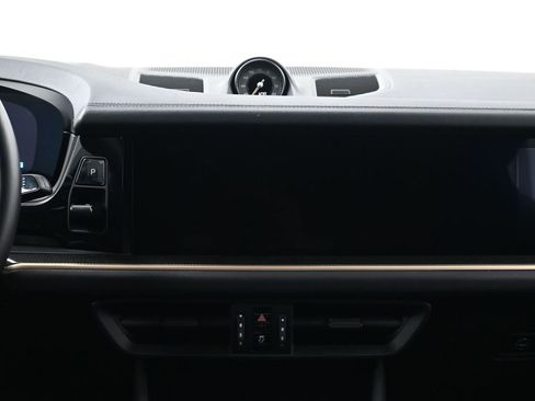 Used 2024 Porsche Cayenne Turbo GT image 11