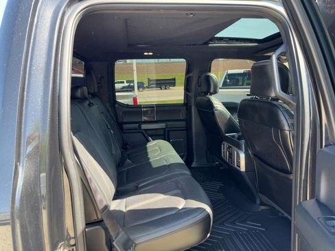 Used 2015 Ford F150 Platinum w/ Equipment Group 701A Luxury AWD/4WD image 10