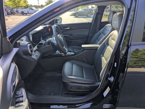 Used 2026 Chevrolet Trax ACTIV w/ Sunroof Package FWD image 12