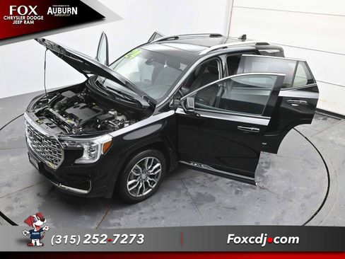 Used 2024 GMC Terrain Denali w/ Denali Premium Package image 38