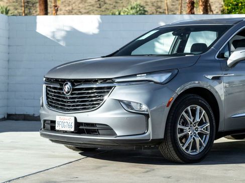 Used 2023 Buick Enclave Premium w/ Experience Buick Package image 3