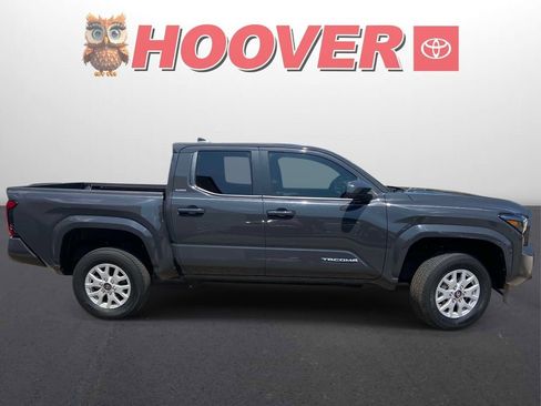 Used 2024 Toyota Tacoma SR5 RWD image 2