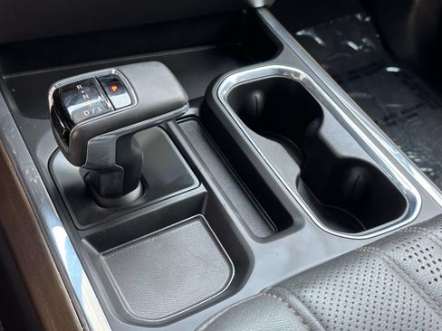 Certified 2024 Chevrolet Silverado 1500 High Country w/ High Country Premium Package AWD/4WD image 13