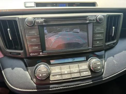 Used 2014 Toyota RAV4 XLE w/ Preferred Accessory Package AWD/4WD image 7