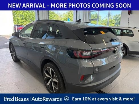 Used 2023 Volkswagen ID.4 Pro S AWD/4WD image 3