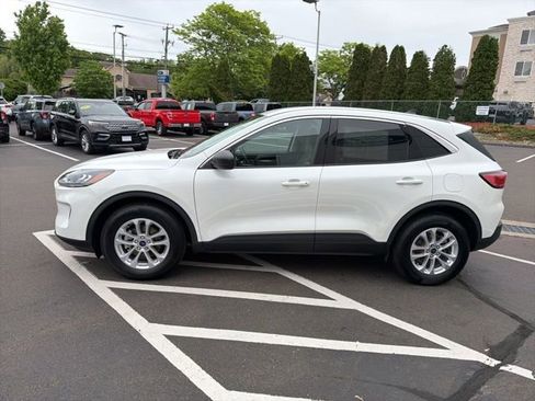 Used 2022 Ford Escape SE w/ Convenience Package AWD/4WD image 4