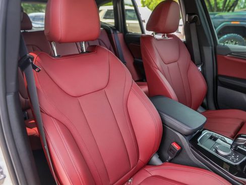 Used 2024 BMW X3 M40i image 33