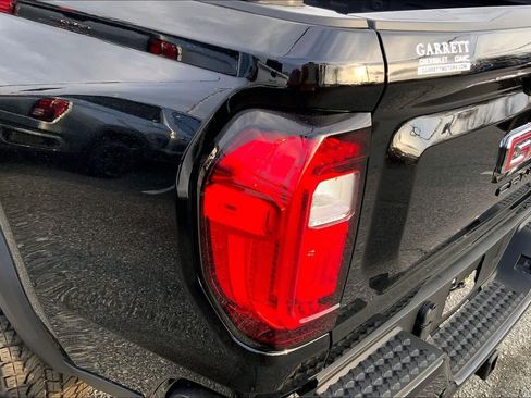 New 2025 GMC Canyon AT4 w/ Nightfall Edition image 14