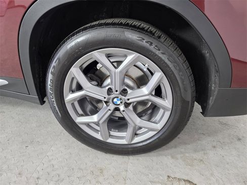 Used 2023 BMW X4 xDrive30i w/ Parking Assistance Package image 18