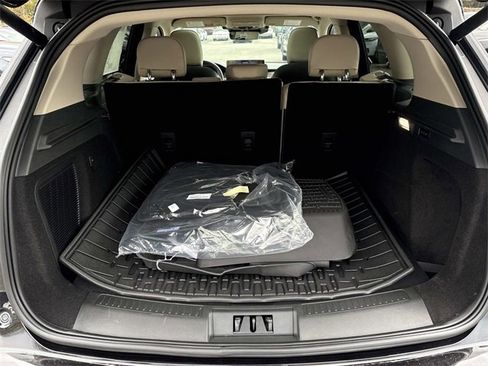 New 2026 Lincoln Corsair Premiere image 12