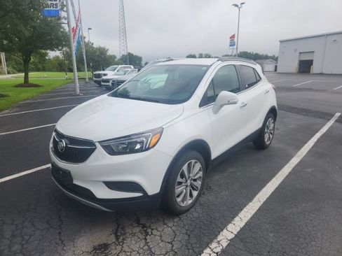 Used 2019 Buick Encore Preferred AWD/4WD image 1