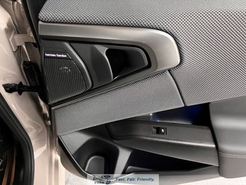Used 2025 BMW X3 M50 w/ Premium Package AWD/4WD image 27