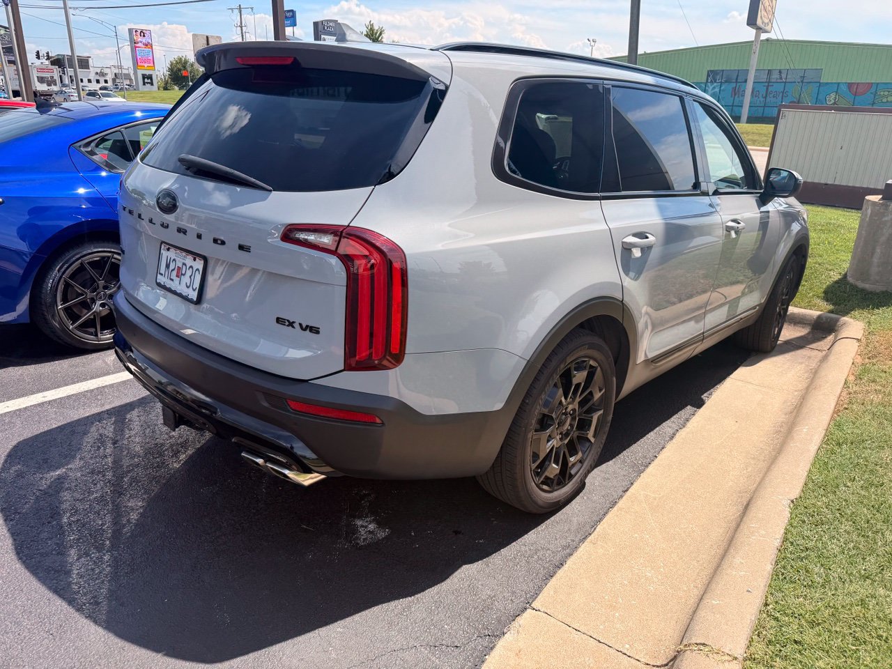 Used 2021 Kia Telluride EX w/ EX Premium Package AWD/4WD image 5
