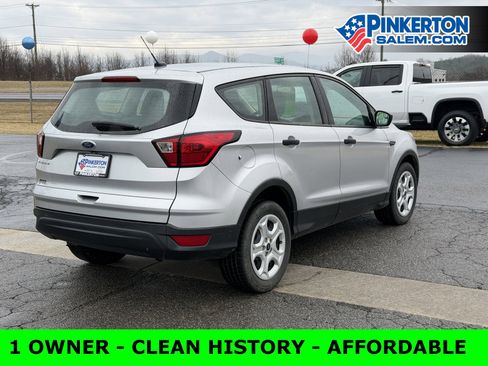 Used 2019 Ford Escape S image 4