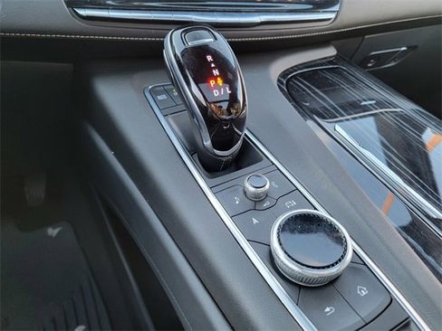 Used 2021 Cadillac Escalade Sport w/ LPO, Illumination Package image 27