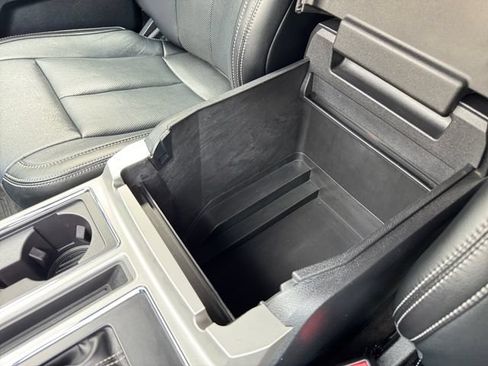 Used 2019 Ford F150 Lariat w/ Equipment Group 502A Luxury AWD/4WD image 25