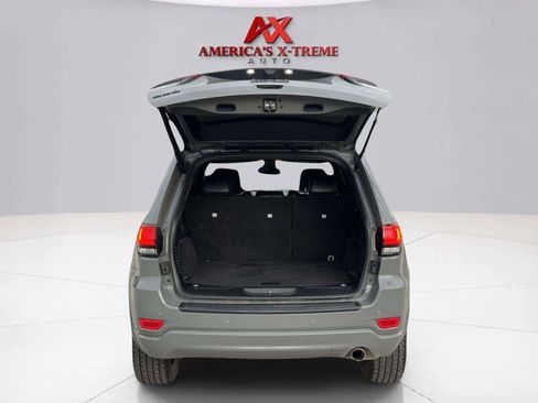 Used 2020 Jeep Grand Cherokee Altitude AWD/4WD image 54