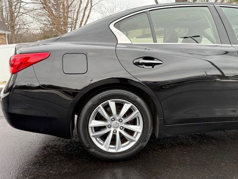 Used 2015 INFINITI Q50 Premium w/ Navigation Package image 6