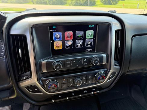 Used 2018 Chevrolet Silverado 1500 LT w/ All Star Edition AWD/4WD image 13
