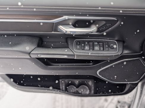 Used 2022 RAM 1500 Laramie image 34