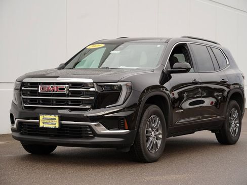 Used 2025 GMC Acadia Elevation image 7