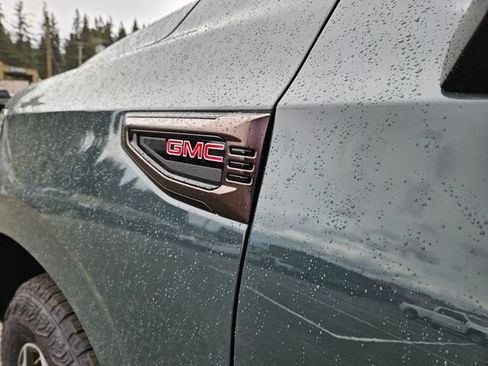 New 2026 GMC Yukon XL AT4 Ultimate AWD/4WD image 10