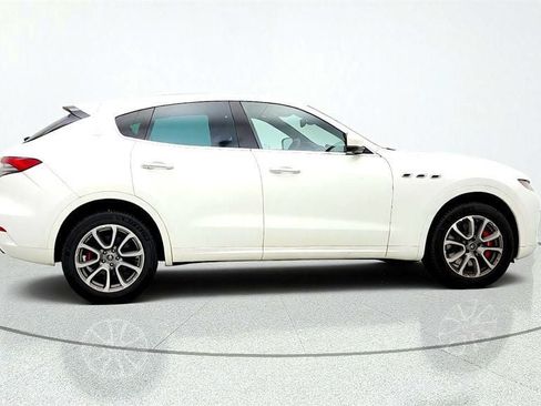 Used 2021 Maserati Levante S AWD/4WD image 4